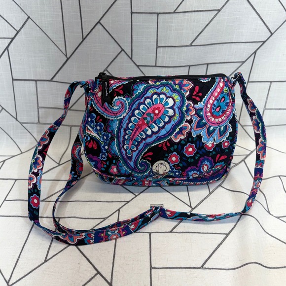 Vera Bradley Handbags - Vera Bradley Crossbody Bag Small Midnight Blues Paisley Quilted Cotton Turnlock